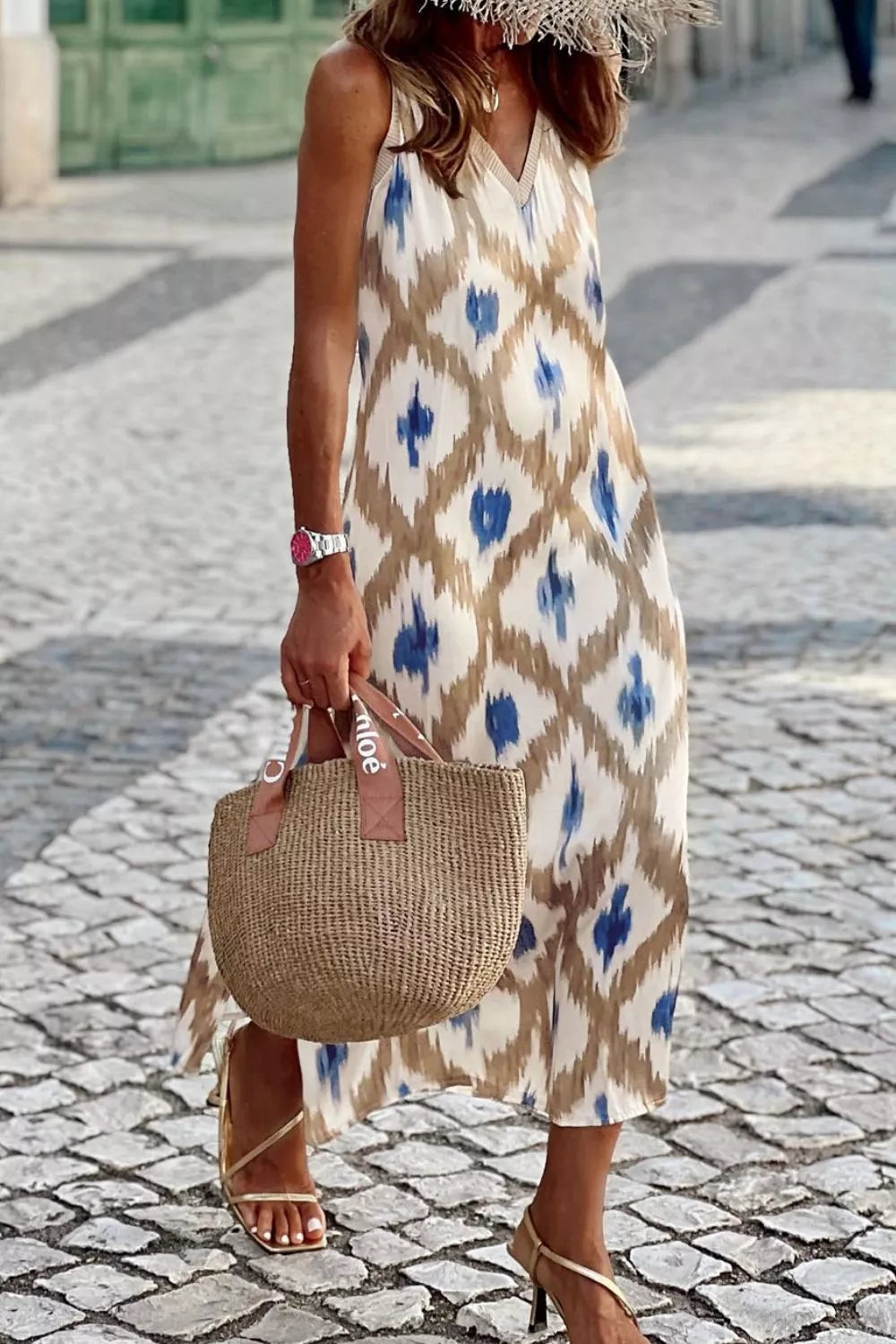 Women's midi dress in abstract print, v-neck sleeveless