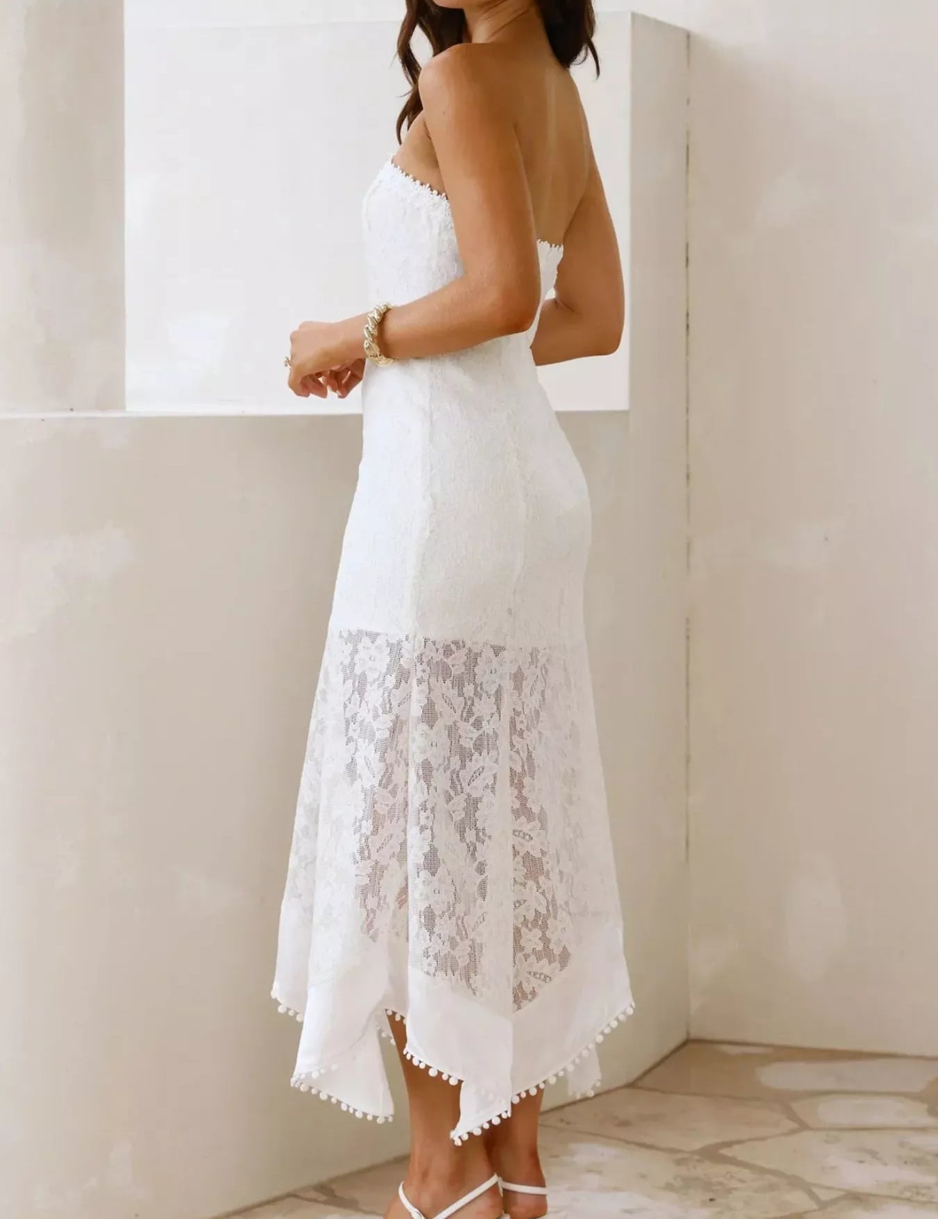 Strapless Lace Dress – Structured Bodice Detail – Chaotic Fashion