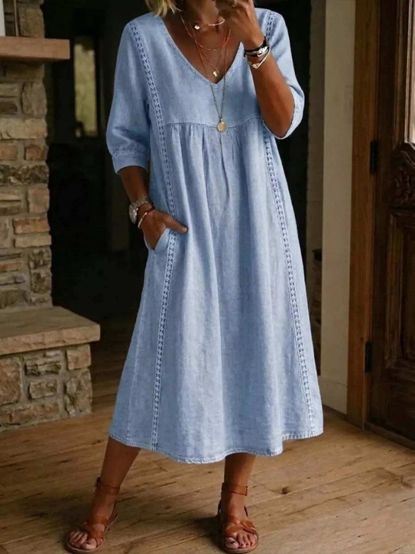 Women's midi dress, v-neck 3/4 sleeve