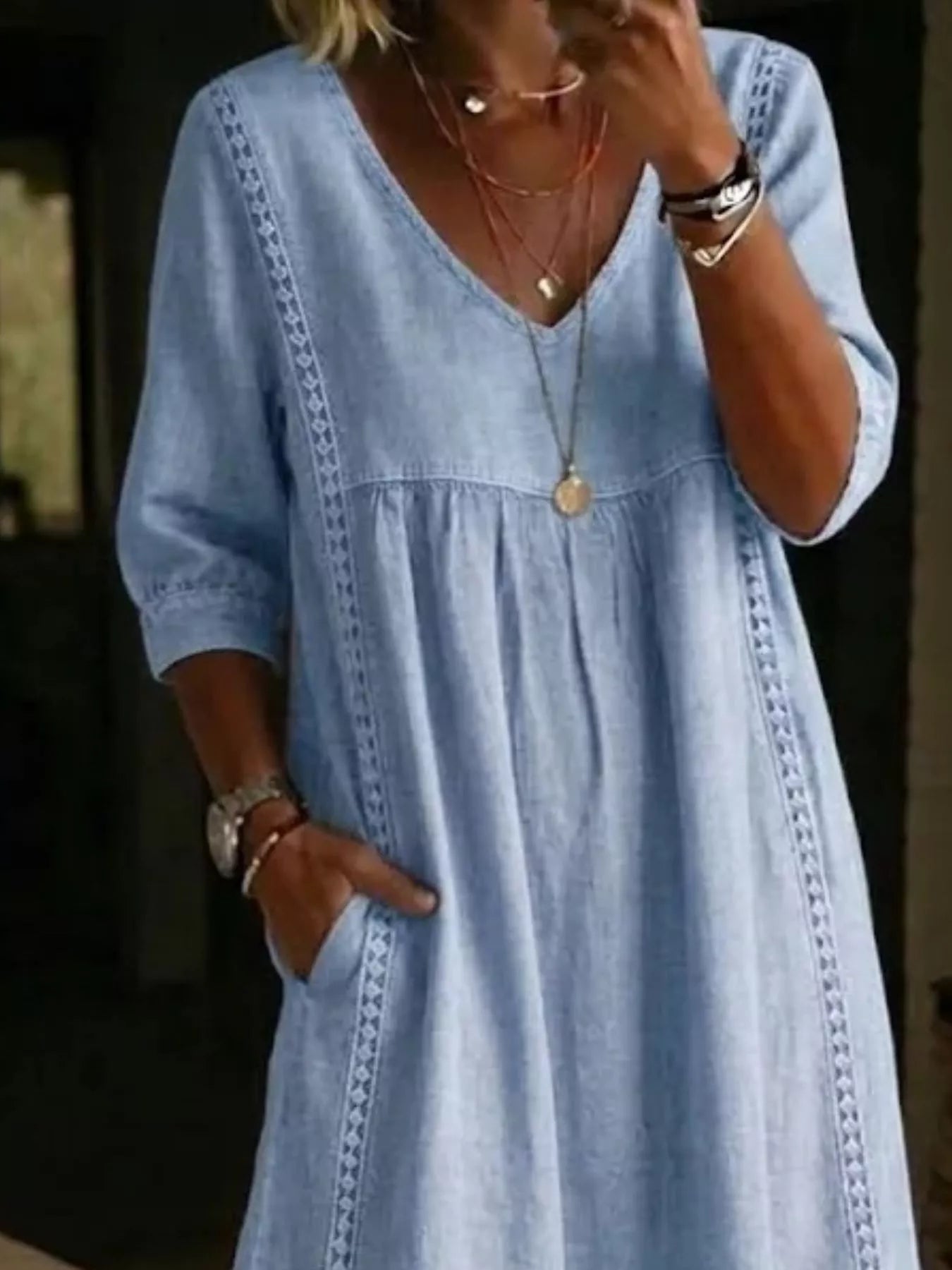 Women's midi dress, v-neck 3/4 sleeve