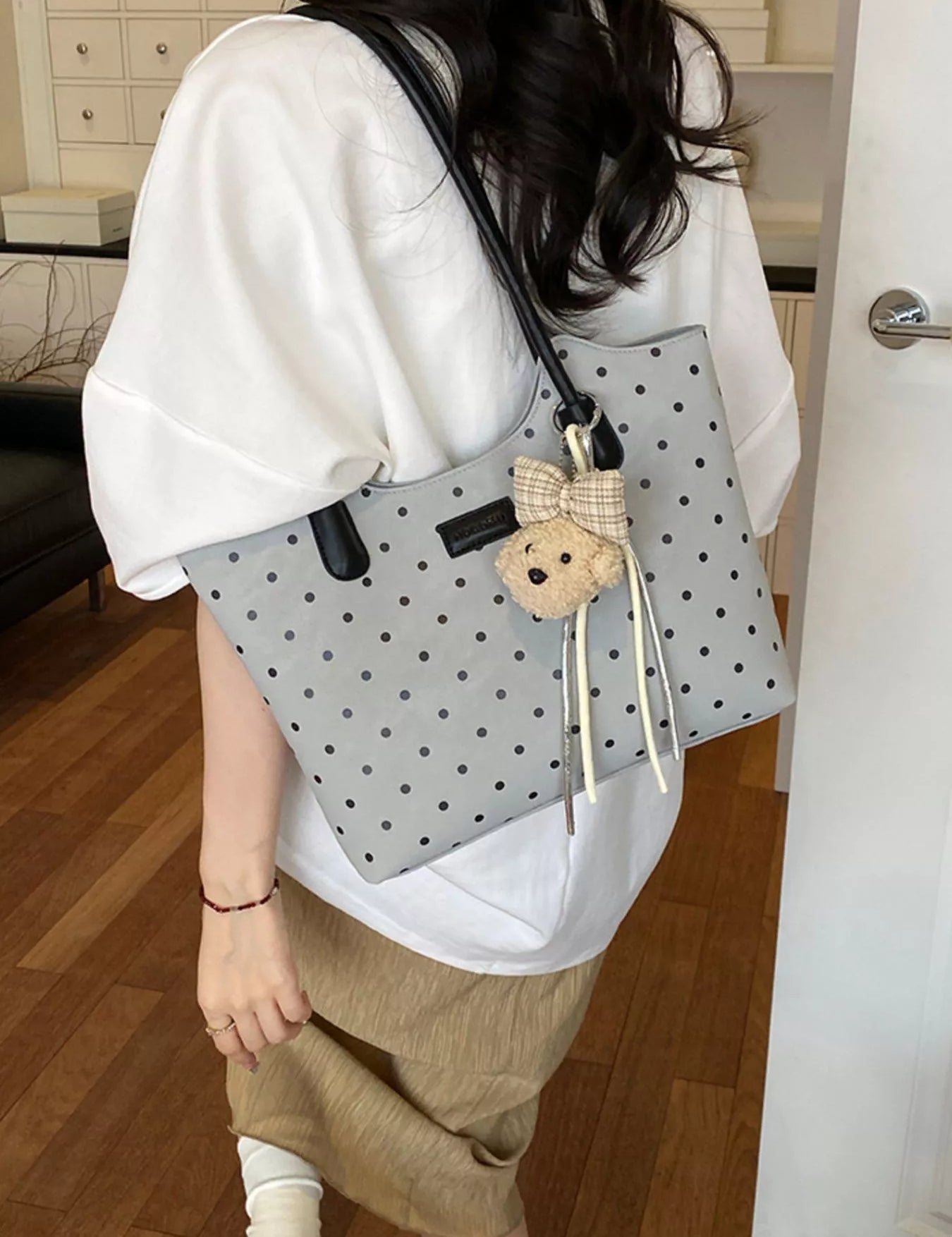 Women's Medium shoulder bag in vegan leather, polka dot detail, gray, ivory
