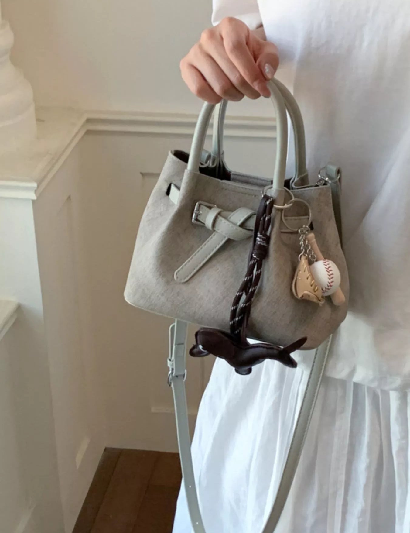 Women's Mini top-handle crossbody bag in vegan leather, top-handle detail, gray