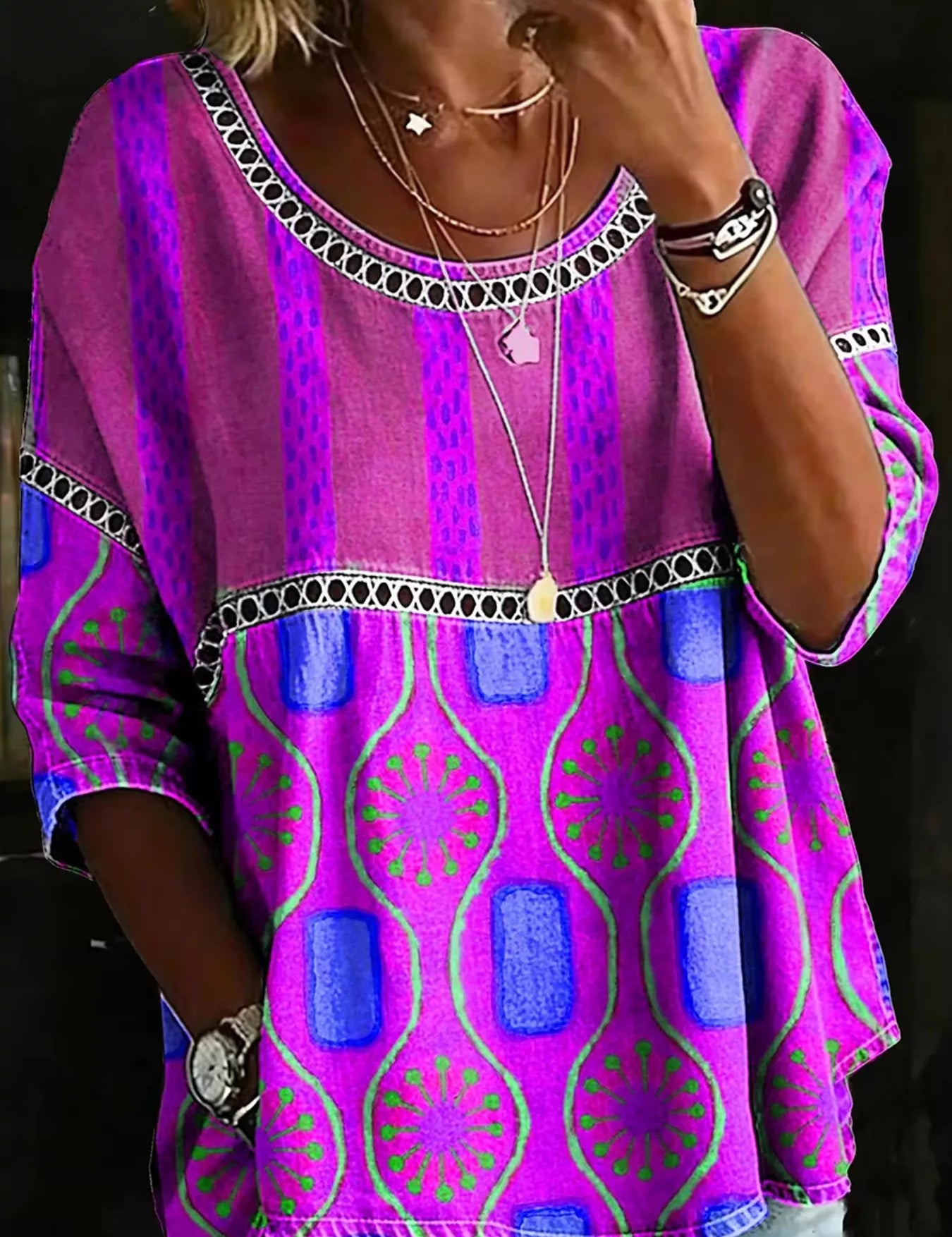 Women's top, round neck