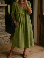 Women's midi dress, v-neck 3/4 sleeve