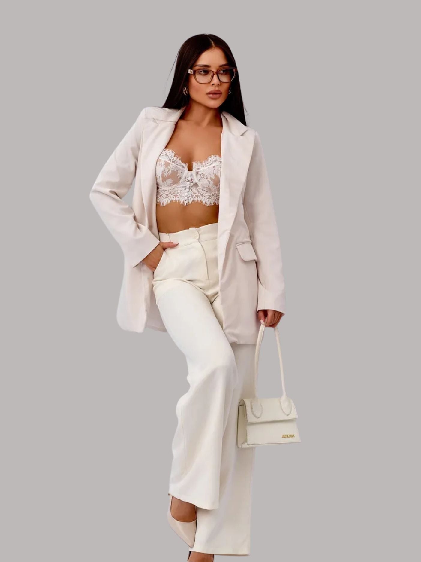 Isalie Lingerie Set – Luxurious Elegance & Delicate Seduction