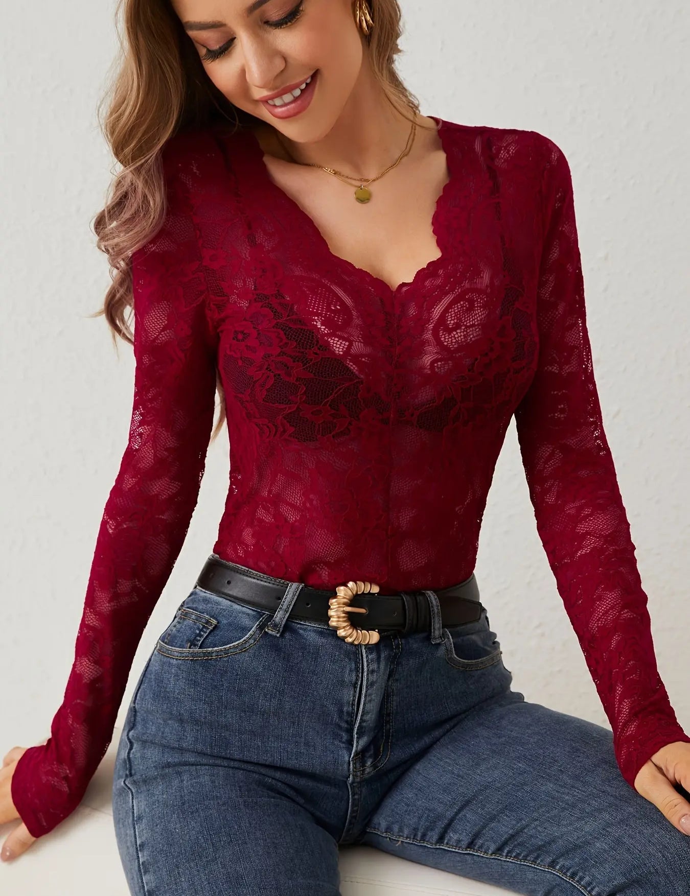 Women’s Lace V-Neck Long Sleeve Top | Elegant Scallop Cutout T-Shirt for Spring & Fall Chaotic Fashion
