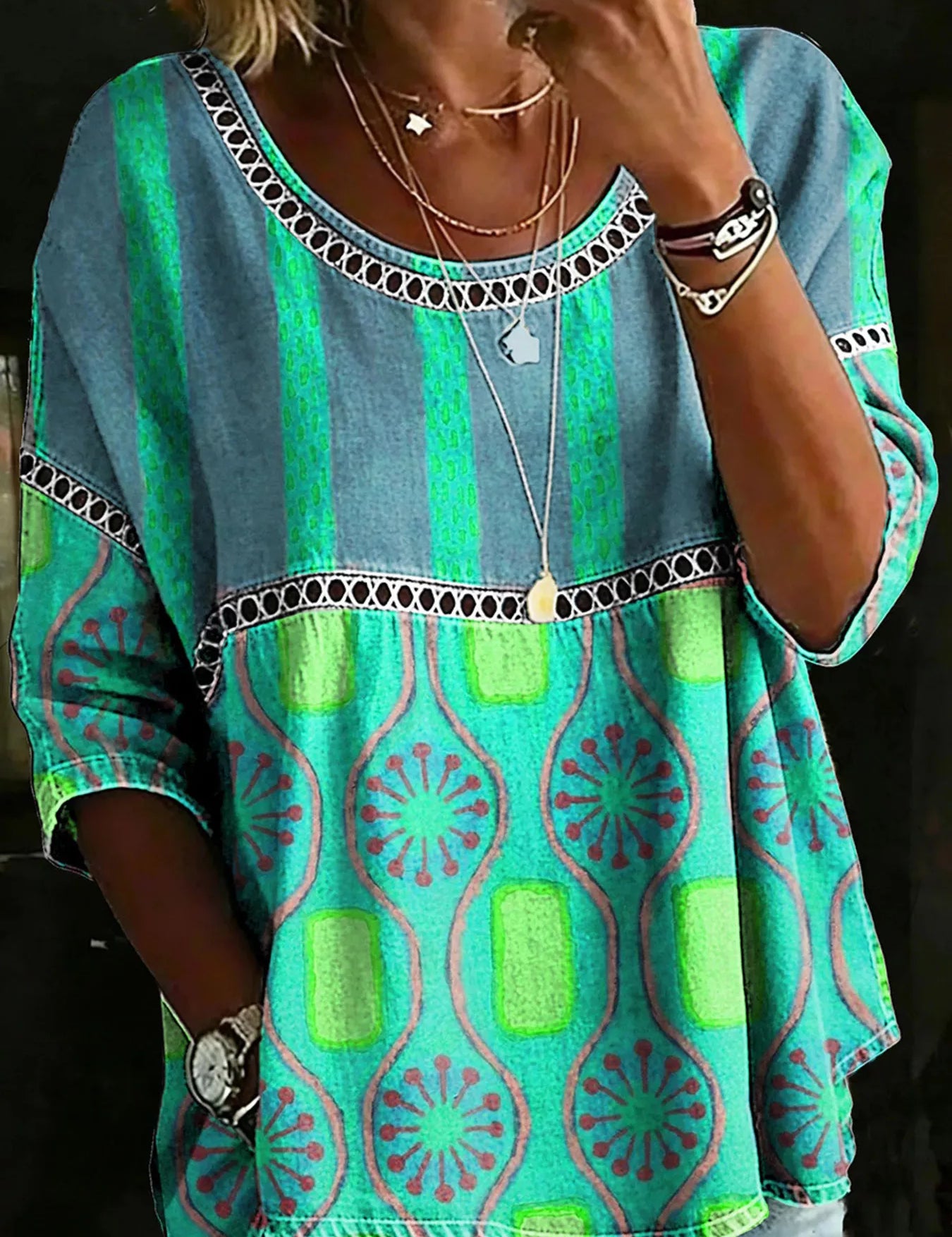 Women's top, round neck