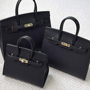 Leather Classic Sellier Platinum Handbag