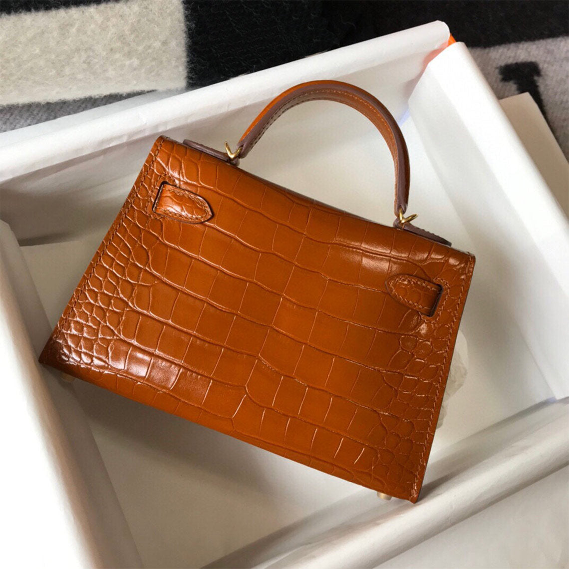 Inspired-croc-bag-8.jpg
