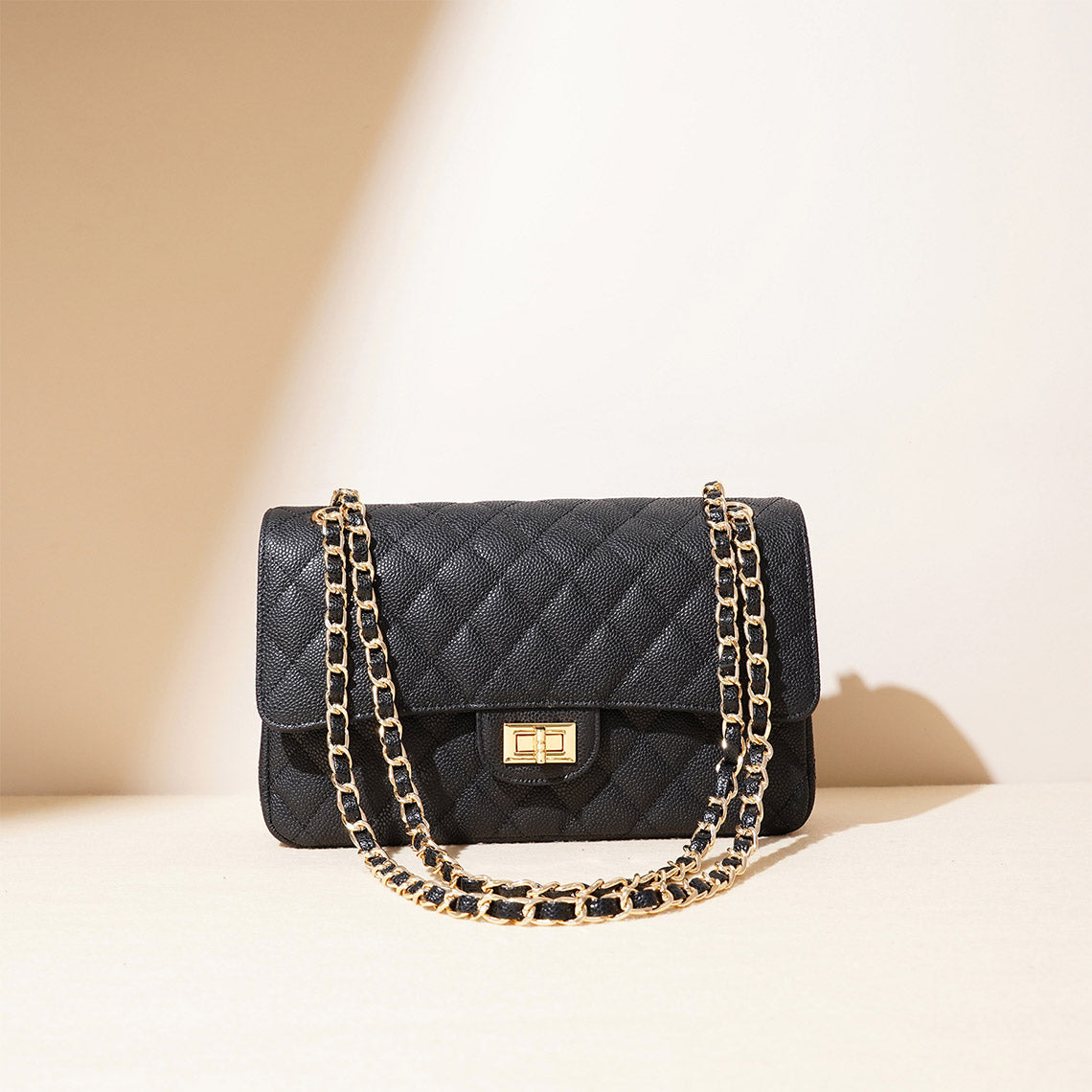 Leather-chain-bag-2.jpg