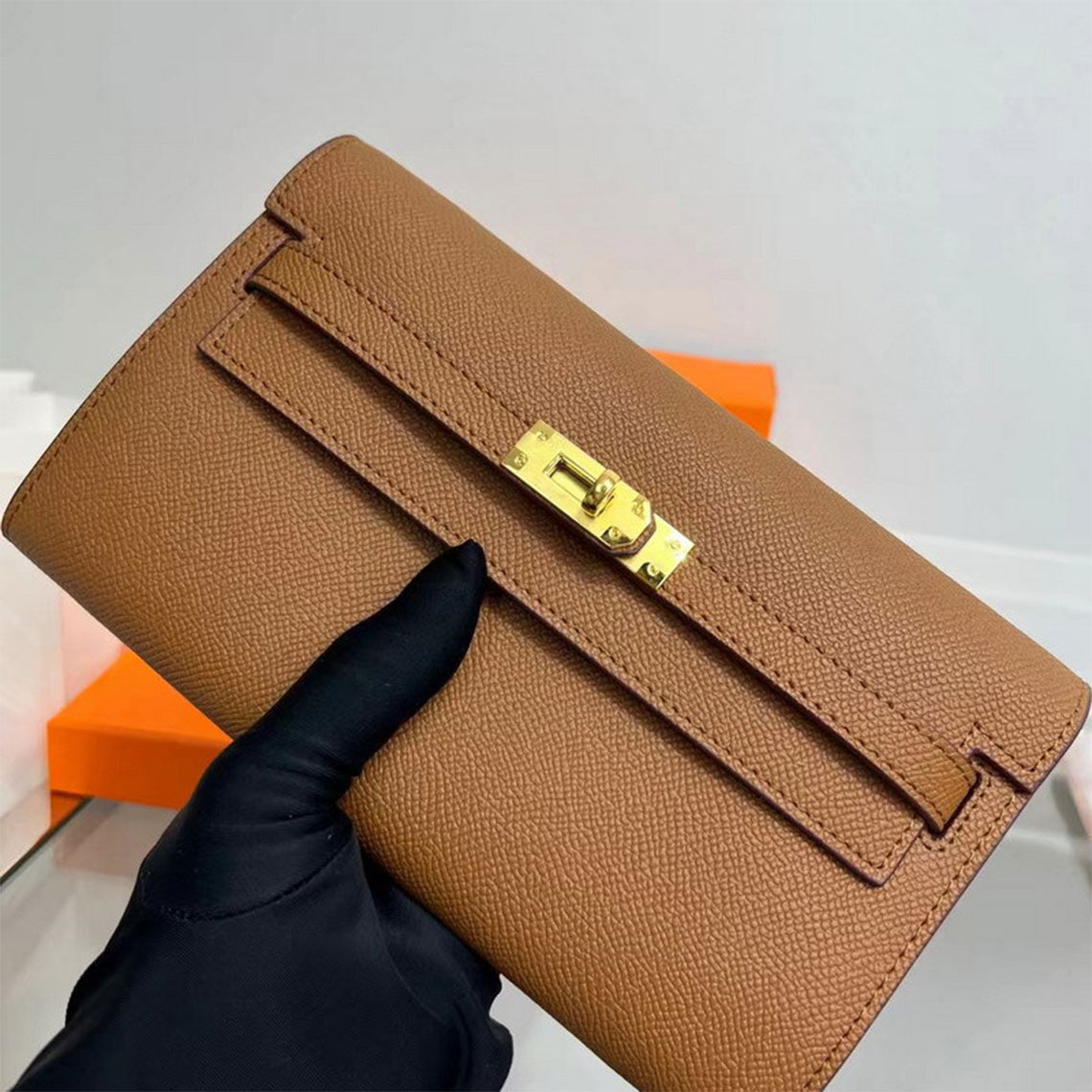 New-Kelly-wallet-1.jpg