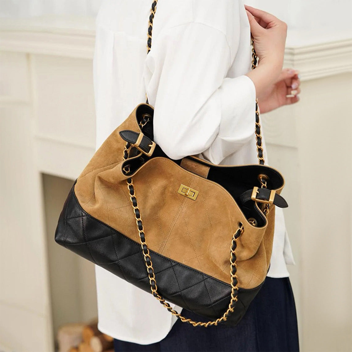 Quilted-chain-bag-2.jpg