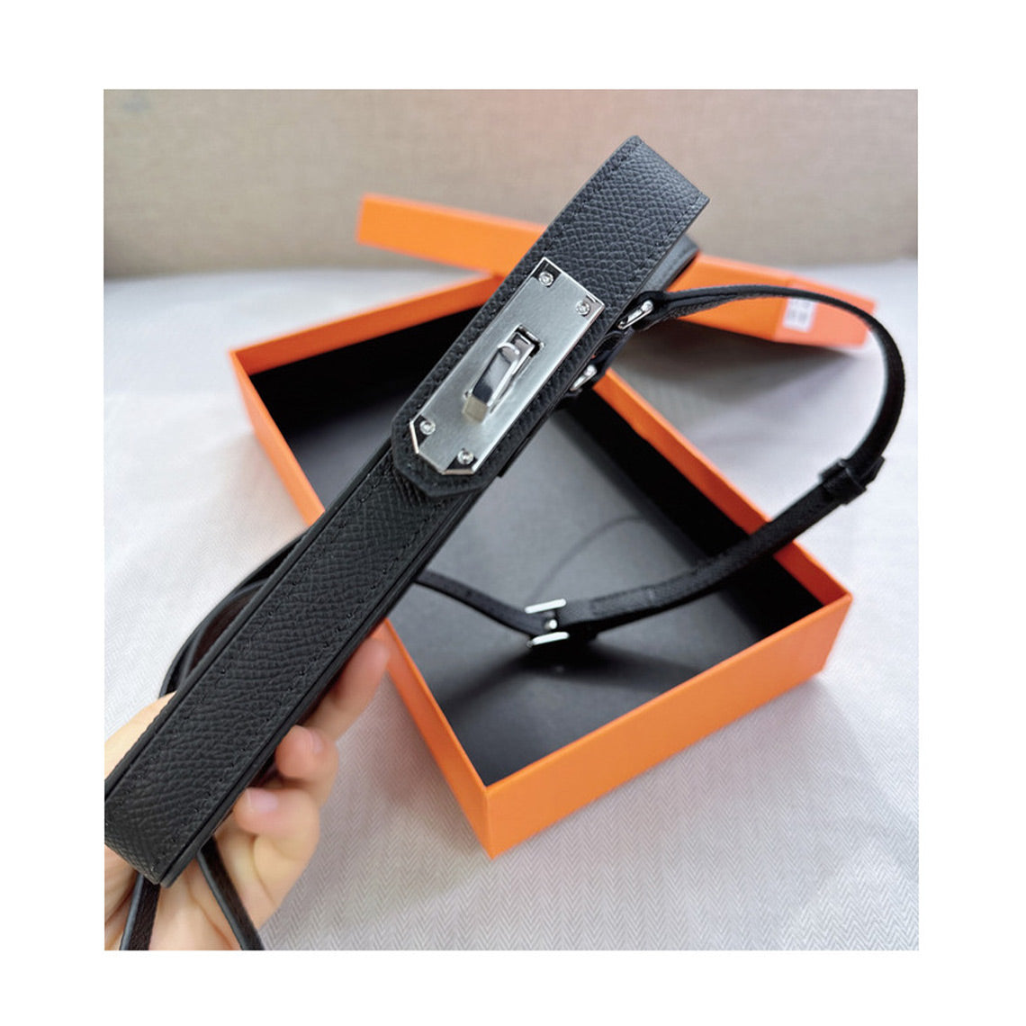 Small-leather-phone-bag-9.jpg