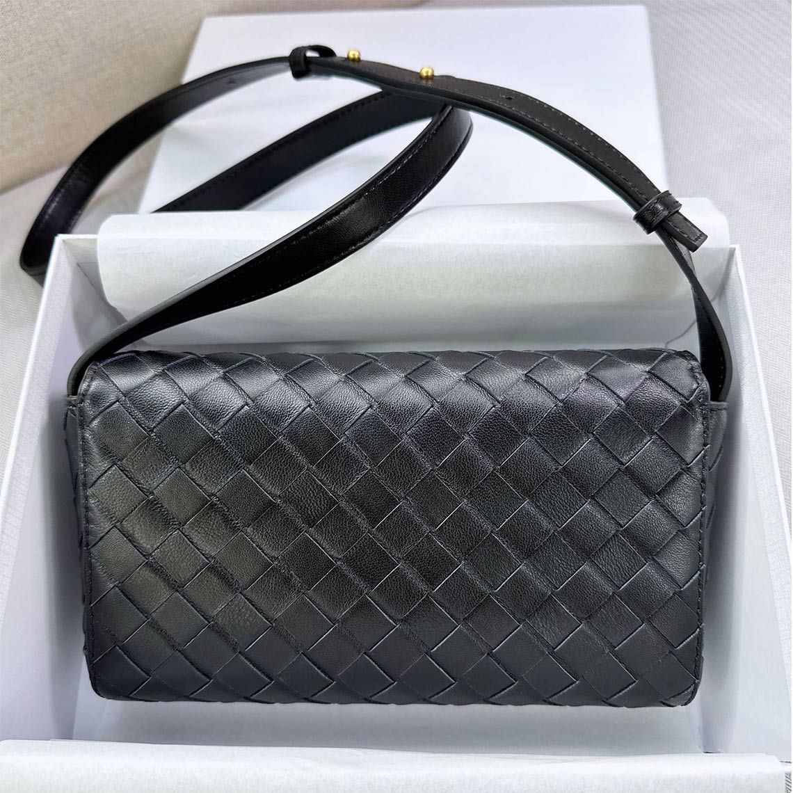 Sheep Leather Women Woven Shoulder Bag