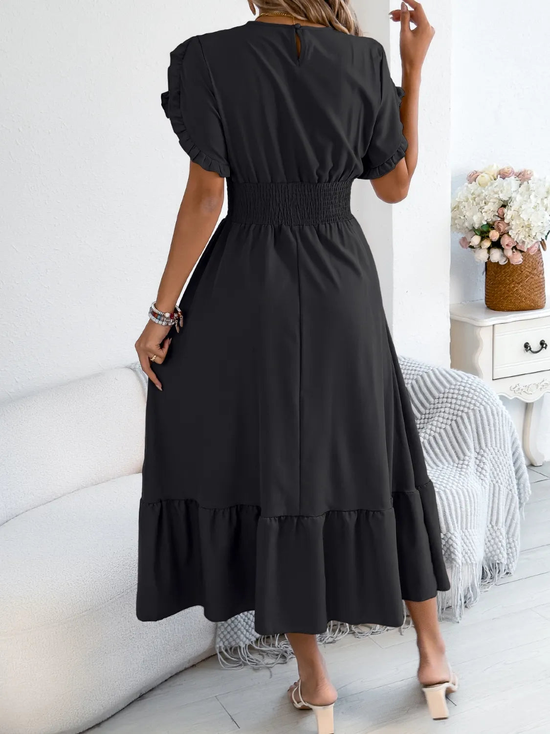 Women's midi dress, round neck