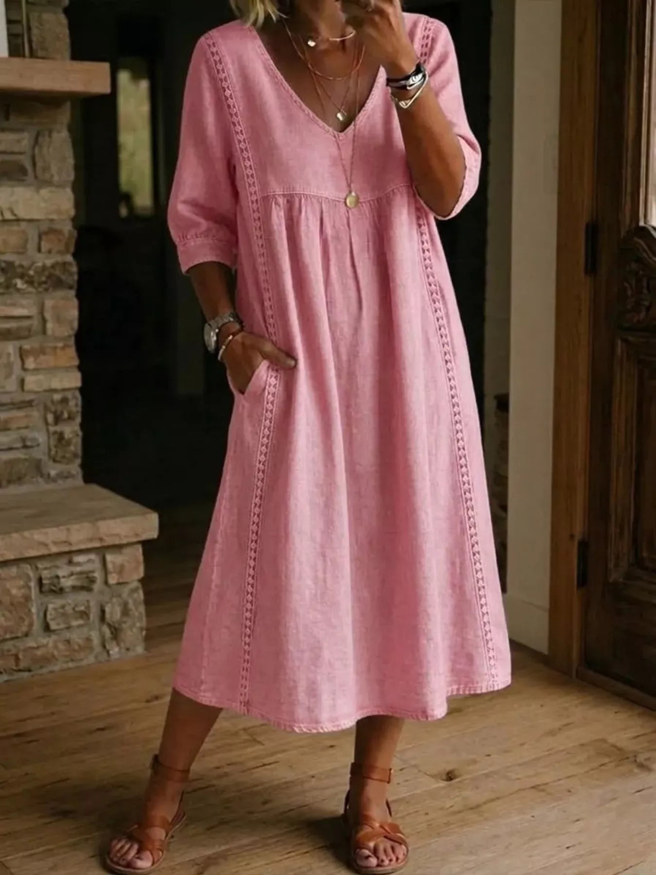 Women's midi dress, v-neck 3/4 sleeve
