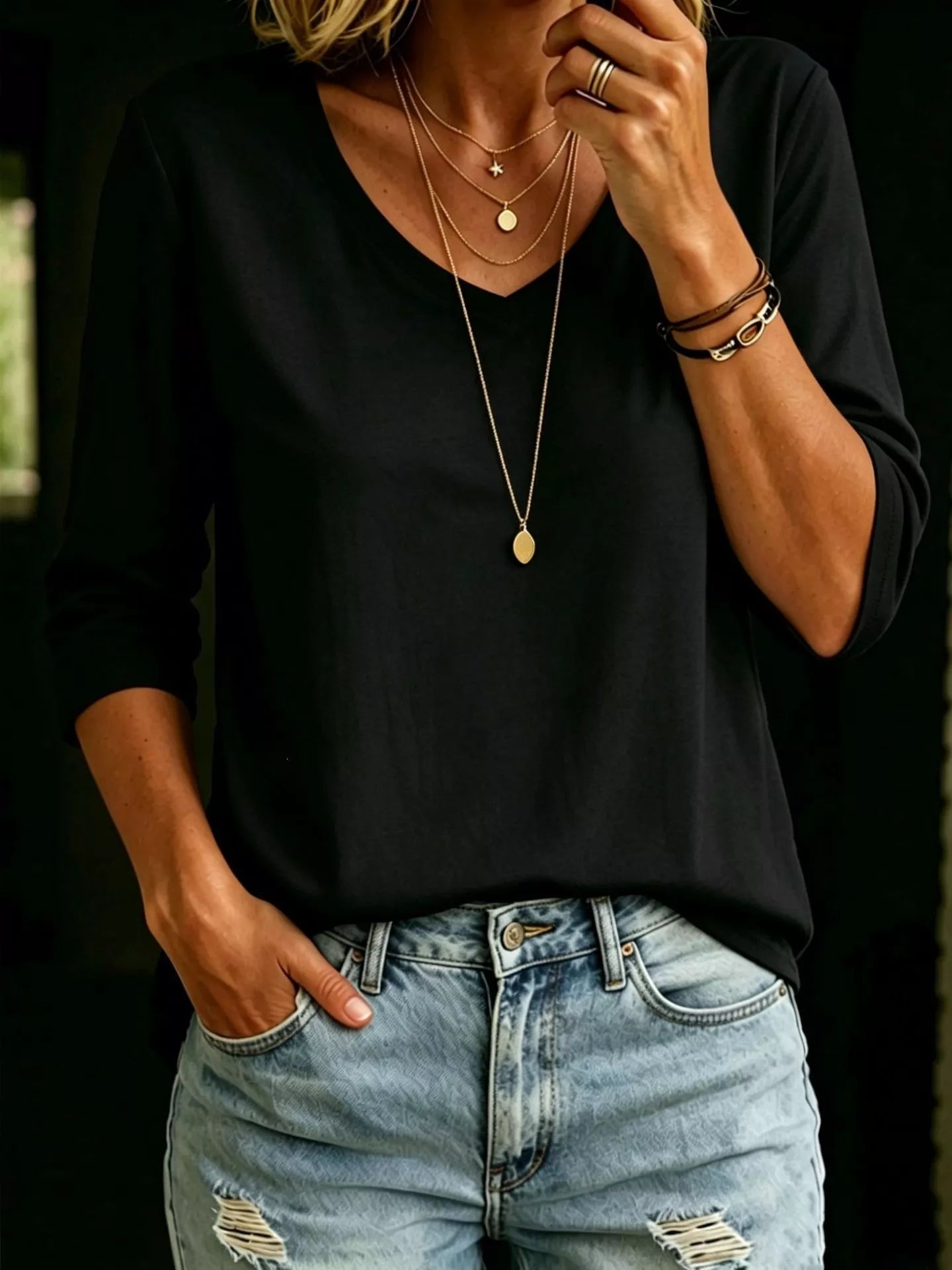 Plus Size V-Neck Tee – Black Colorway – Chaotic Fashion