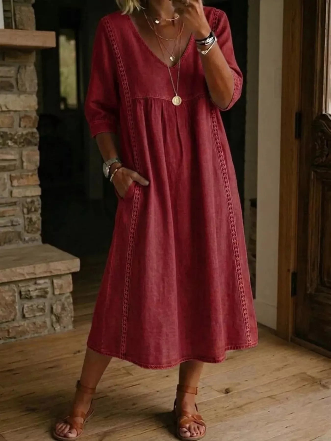 Women's midi dress, v-neck 3/4 sleeve
