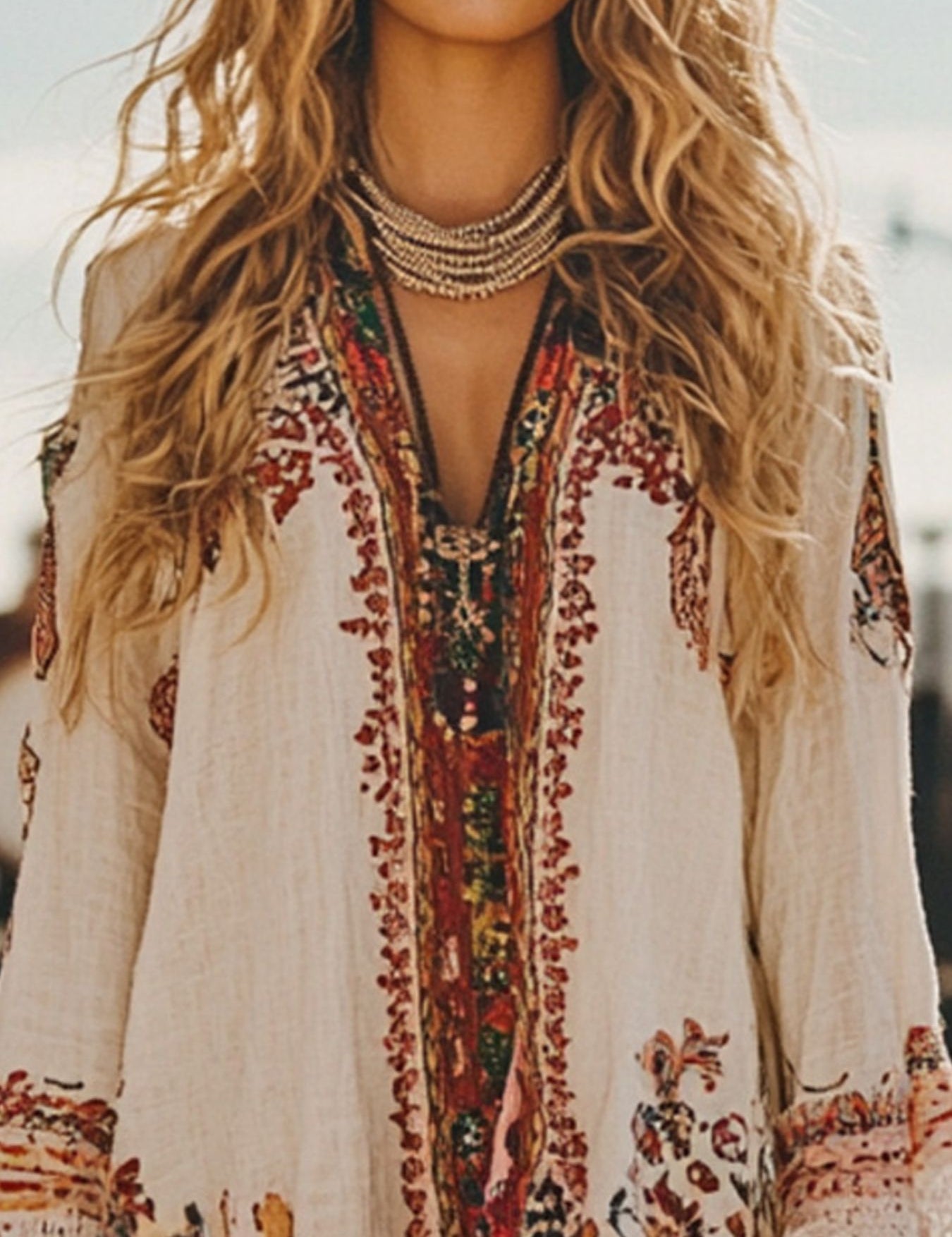 Women's mini dress in lace trim, long sleeve