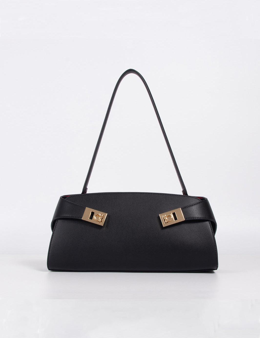 black-shoulder-bag_033ef5ae-ccb6-463f-b126-8a40d70c63f4.jpg