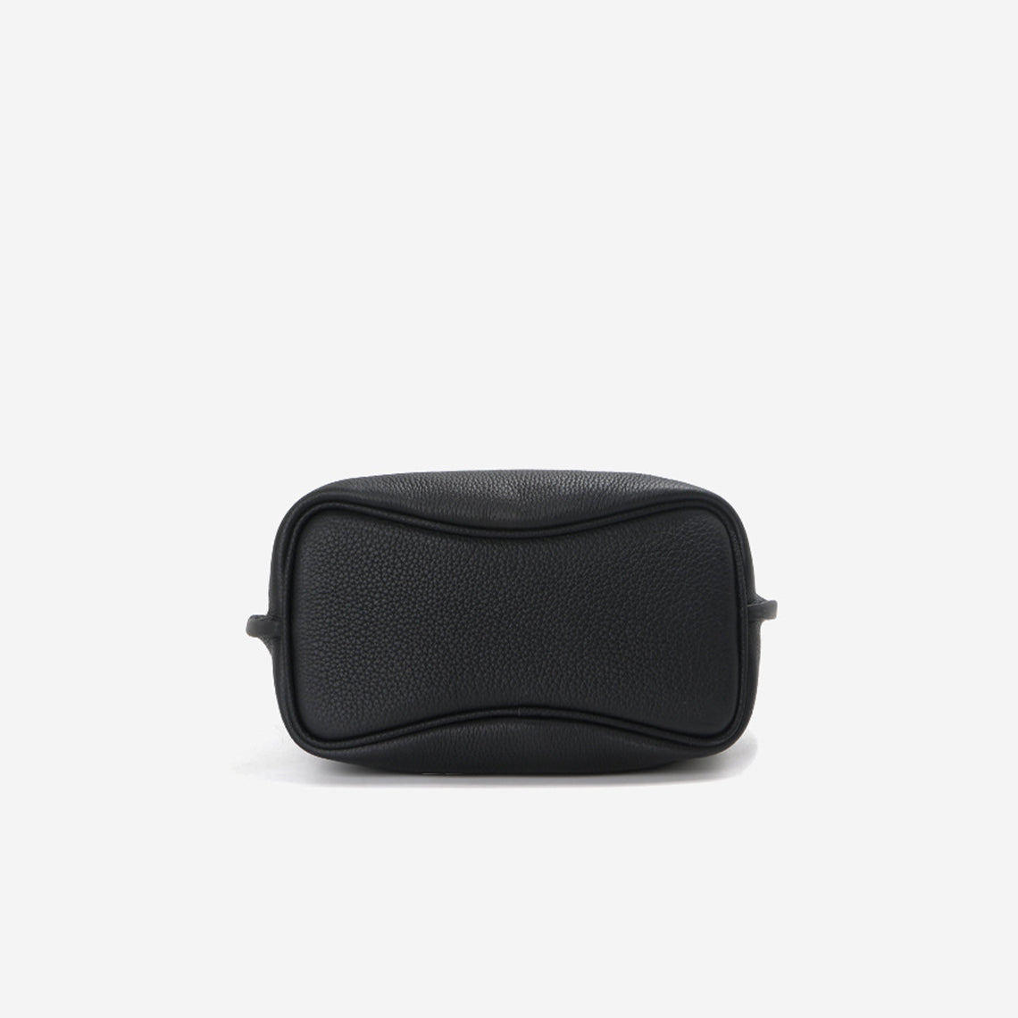 bucket-bag-2_03a7b096-d85d-497a-ba9e-9d0bf74f0aae.jpg