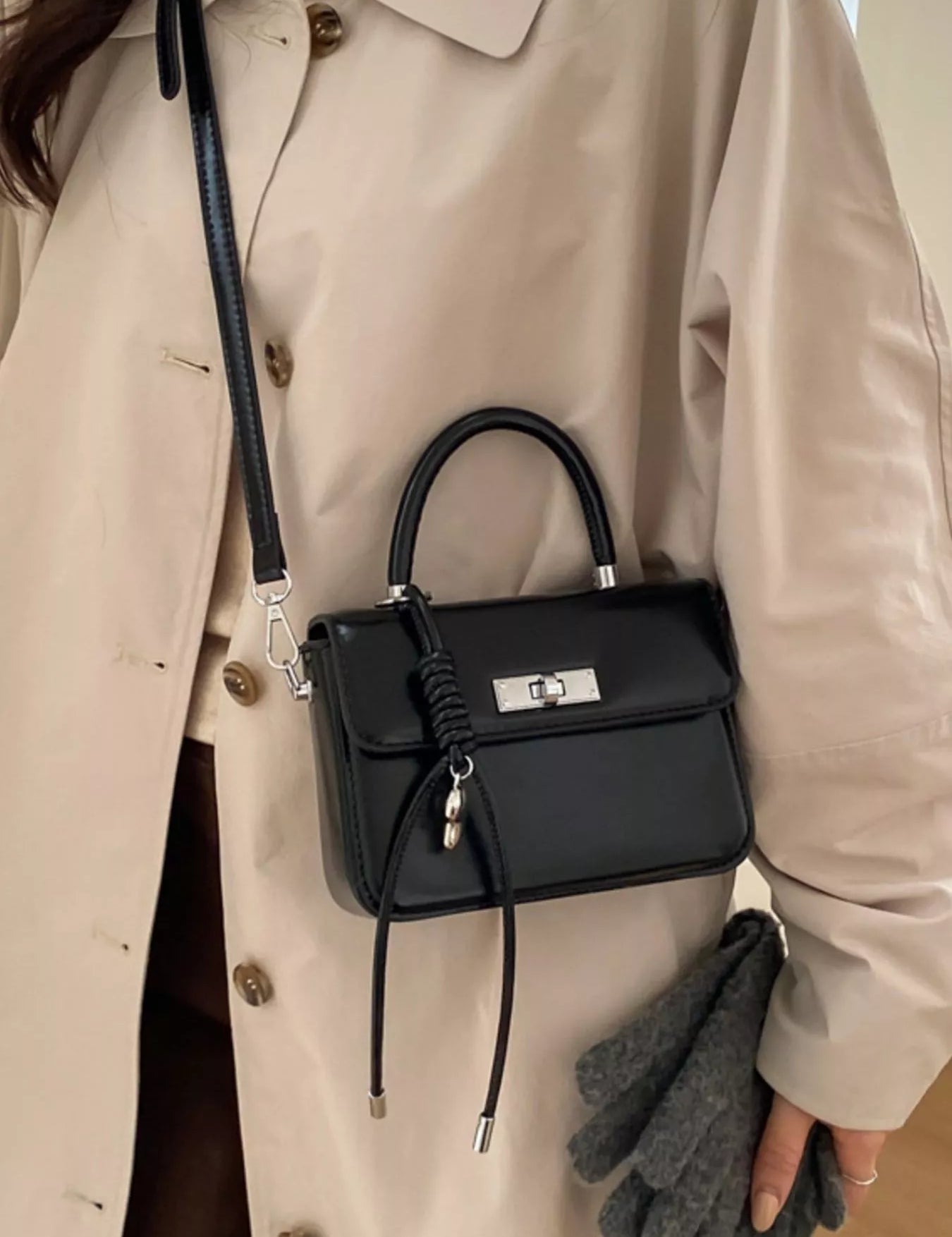 Women's Mini top-handle crossbody bag in vegan leather, top-handle detail, black