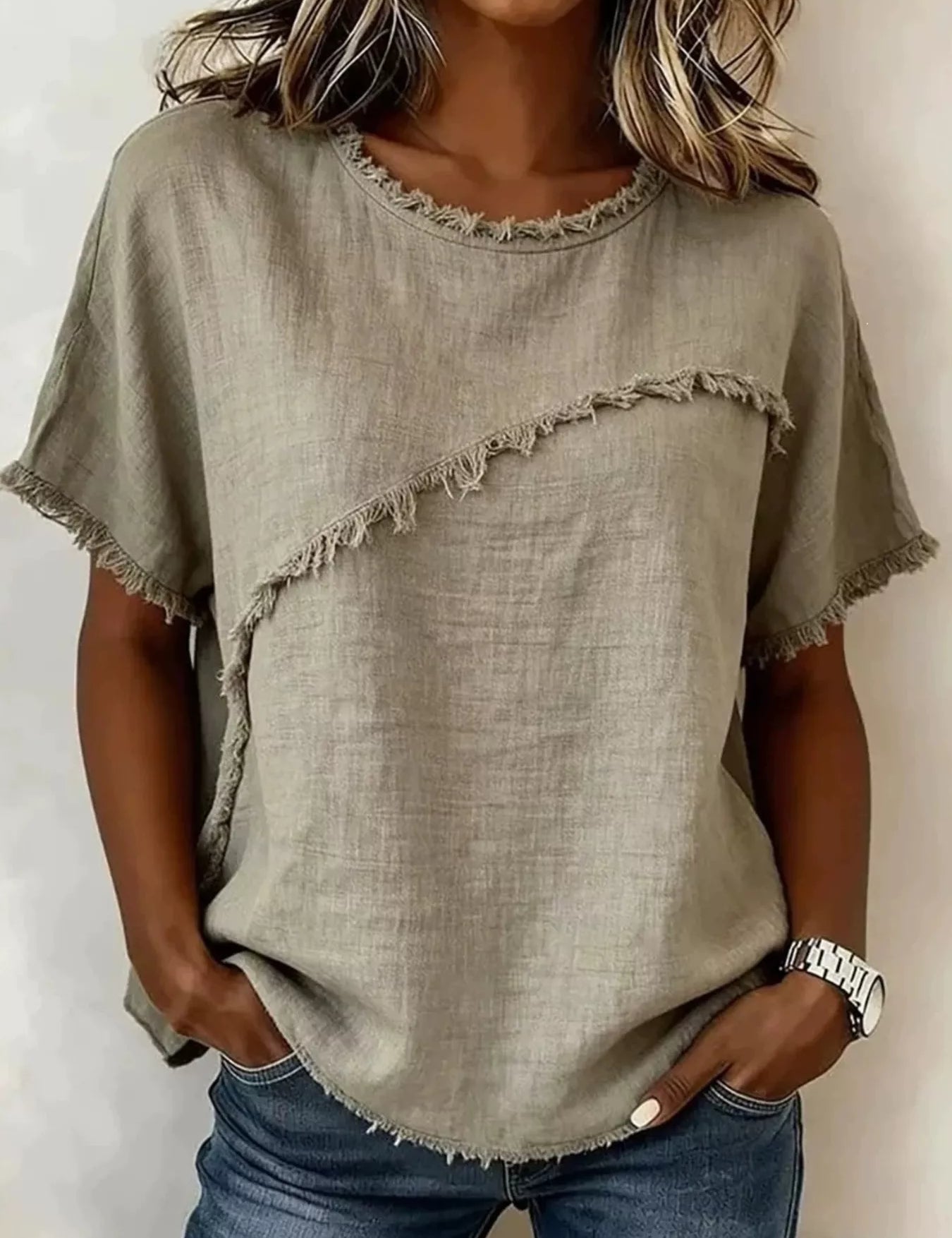 Short Sleeve Top – Frayed Hem in Khaki – Chaotic Fashion