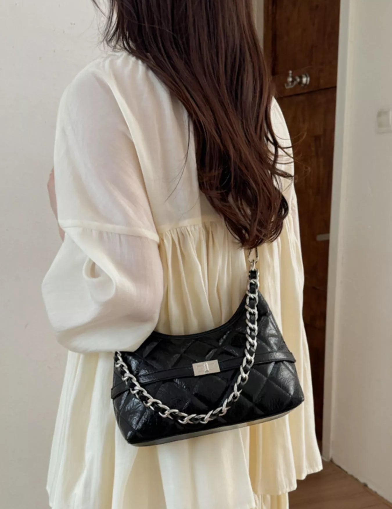 Women's Small crossbody bag in vegan leather, quilted chain detail, black