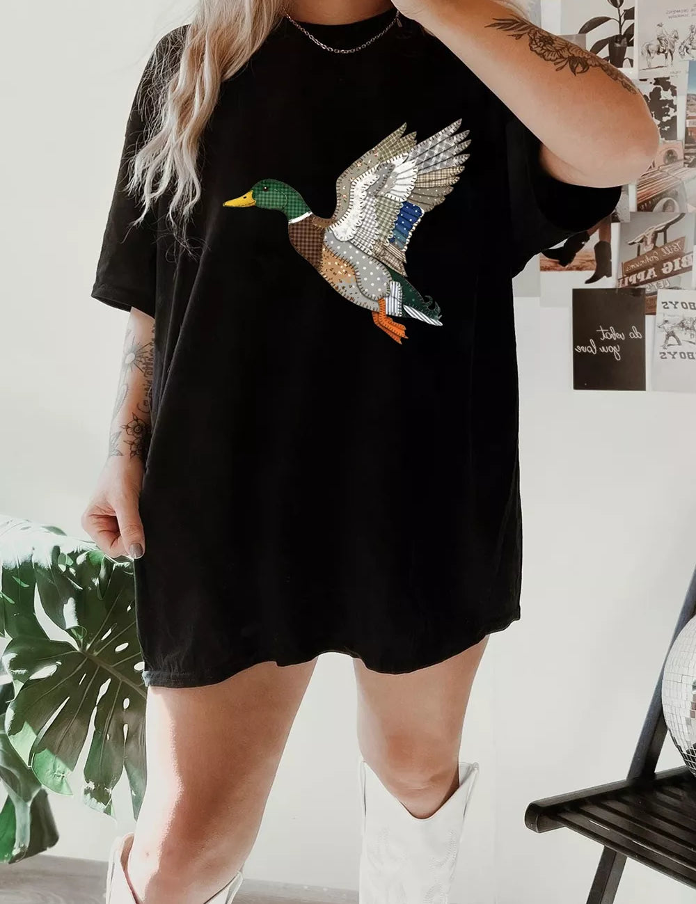 Duck Graphic T-Shirt for Women – Black Oversized Fit – Chaotic Fashion