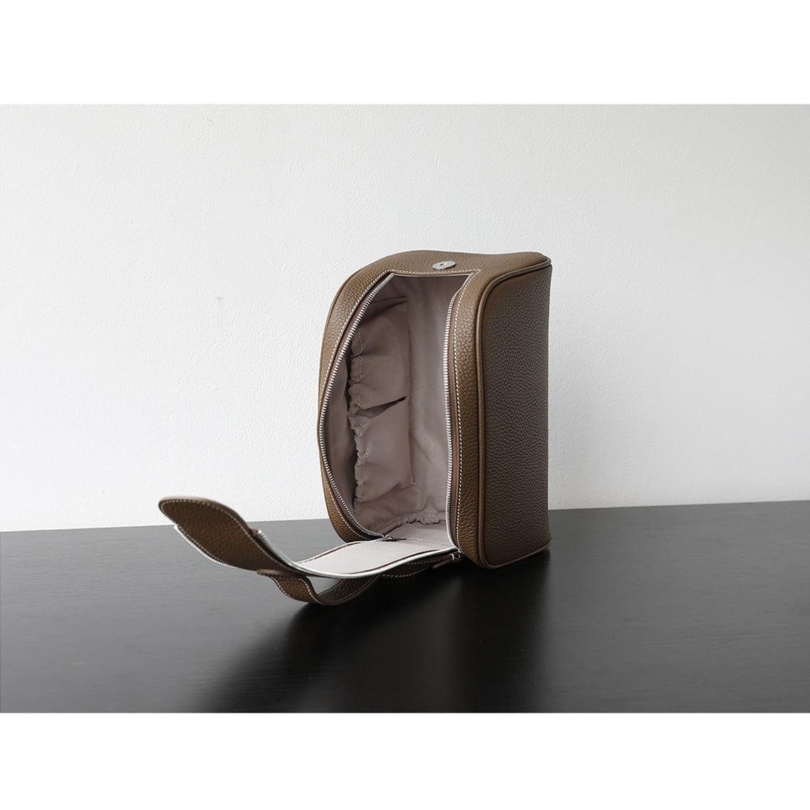 Top Grain Leather Luxury Cosmetic Toiletry Kit Bag